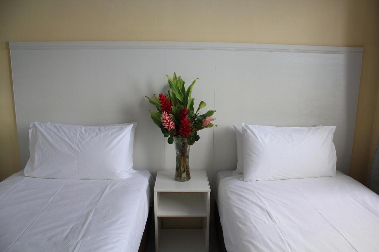 Central Bay Motel Port Vila Ngoại thất bức ảnh